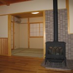 暖炉と和室